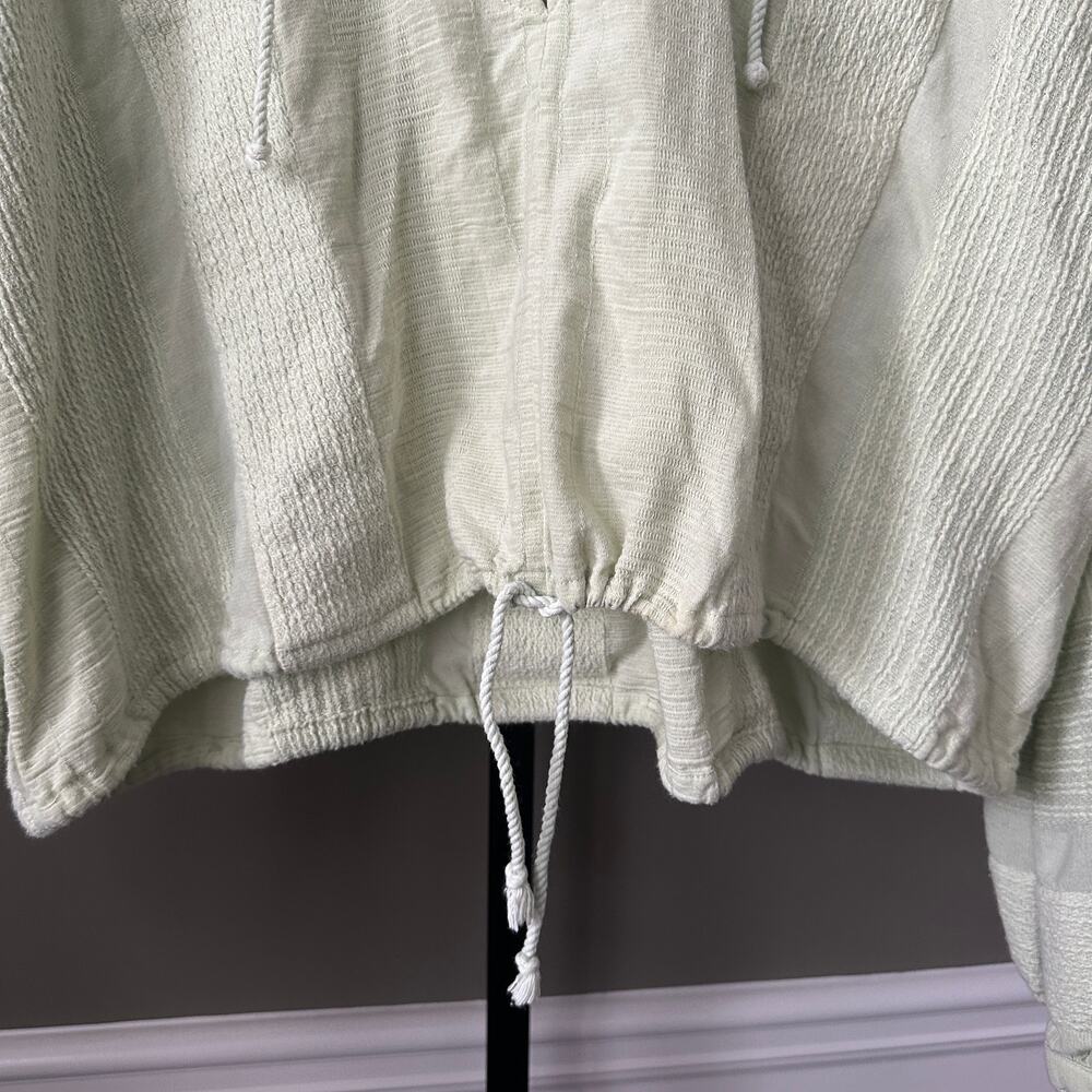 Free People We The Free Green Cropped Textured Button Hoodie Womens Medium - Picture 3 of 6